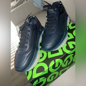 Dolce & Gabbana men’s sneakers new wore size 12